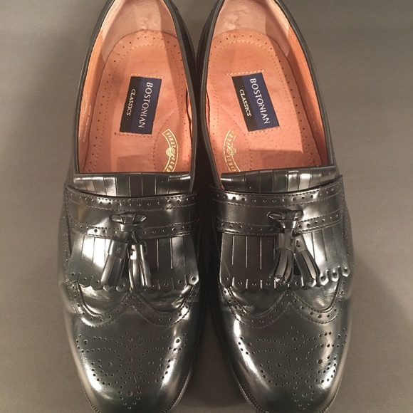Black Bostonian Classics Men's Oxford Tip Loafers - Picture 3 of 4